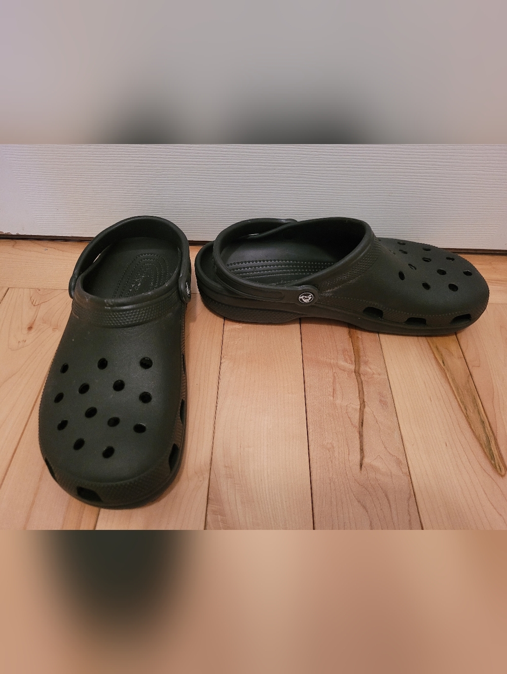 Crocs men's size 11 shoes